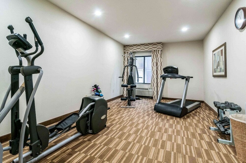 Фото Comfort Inn & Suites University South