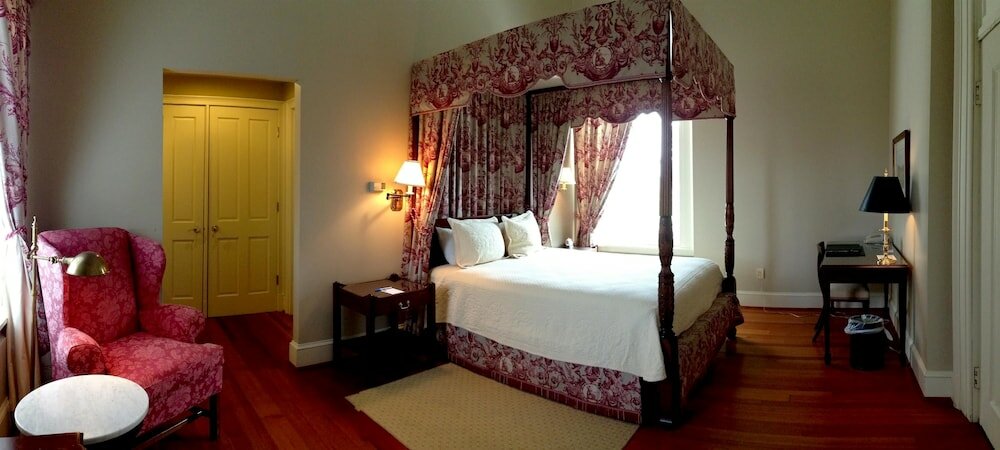 Фото The Berry Hill Resort & Conference Center