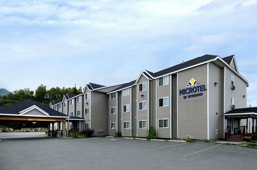 Внешний вид отеля Microtel Inn & Suites by Wyndham Eagle River/Anchorage Area в Анкоридже, фото 1