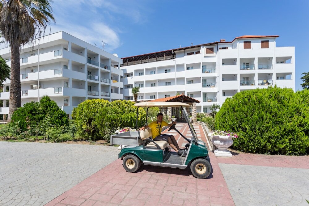 Фото Alexander The Great Beach Hotel