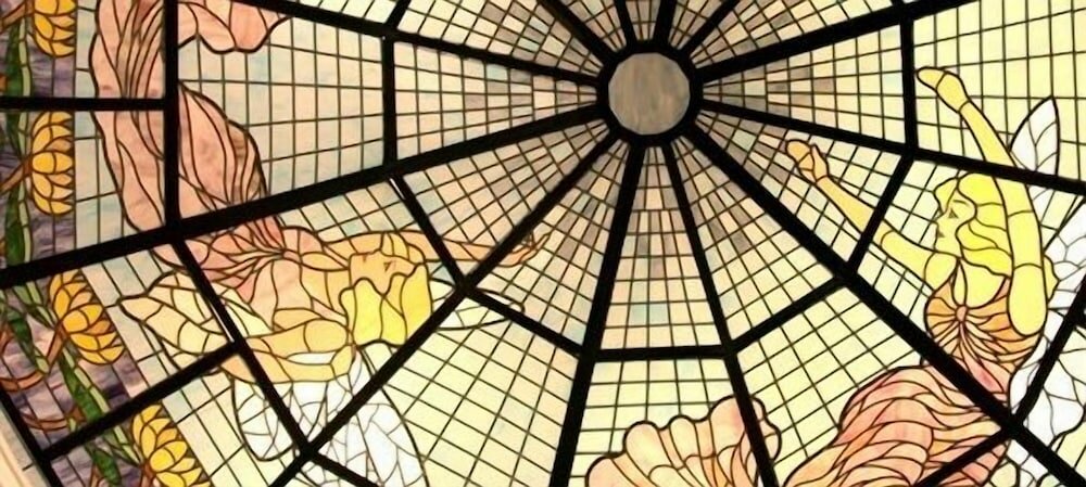 Фото The Sterling Hotel