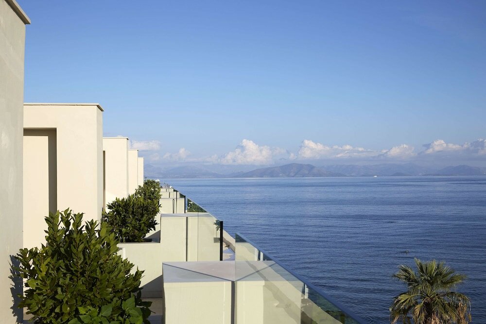 Фото Mon-Repo Suites