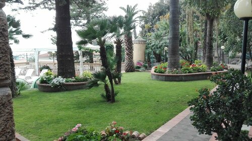 Гостиница Residence Hotel Miramare в Империи