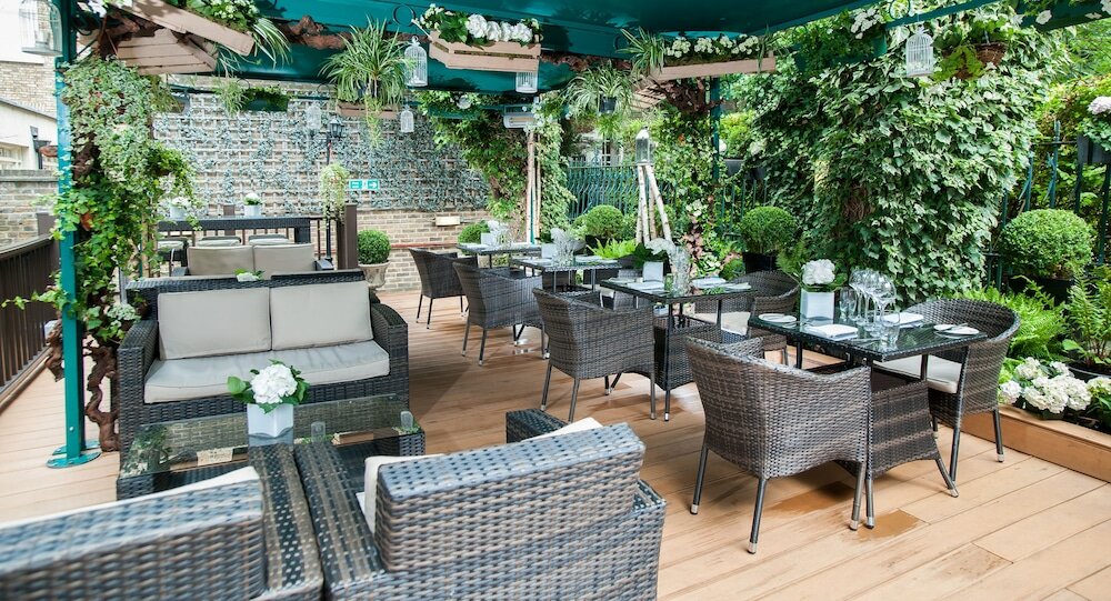 Фото The Montague On The Gardens by Red Carnation Hotel Collection