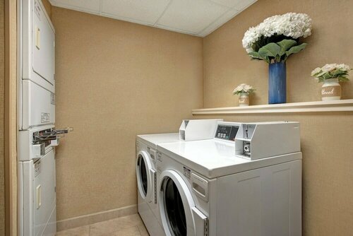 Гостиница Courtyard Chicago Elmhurst/Oakbrook Area в Элмхерсте