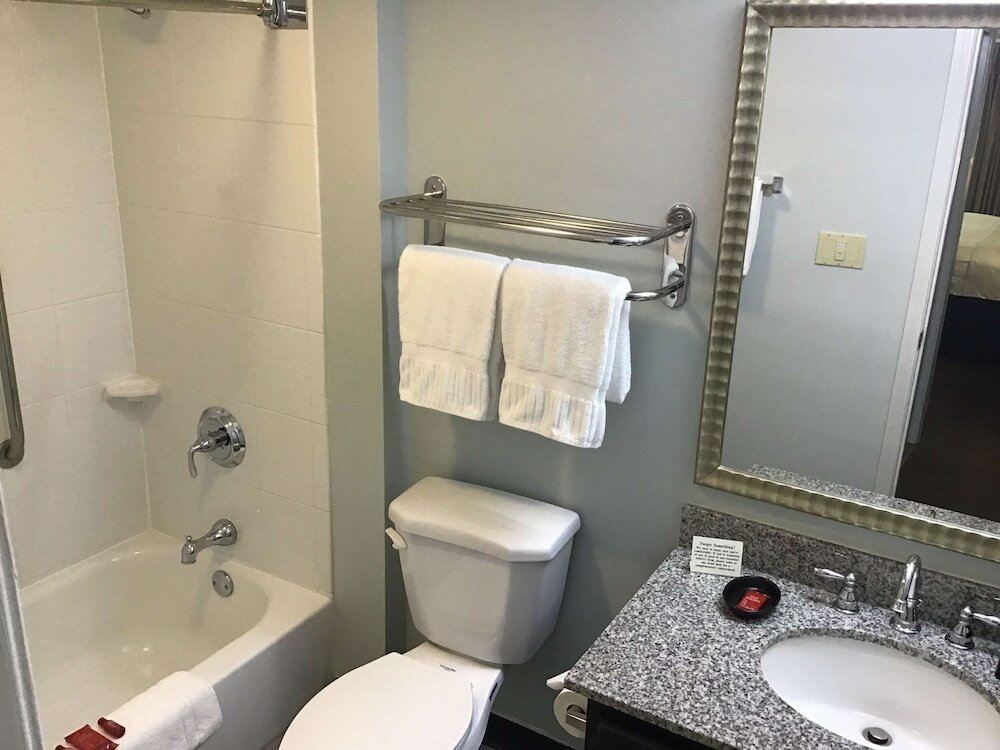 Фото SureStay Studio by Best Western Pensacola