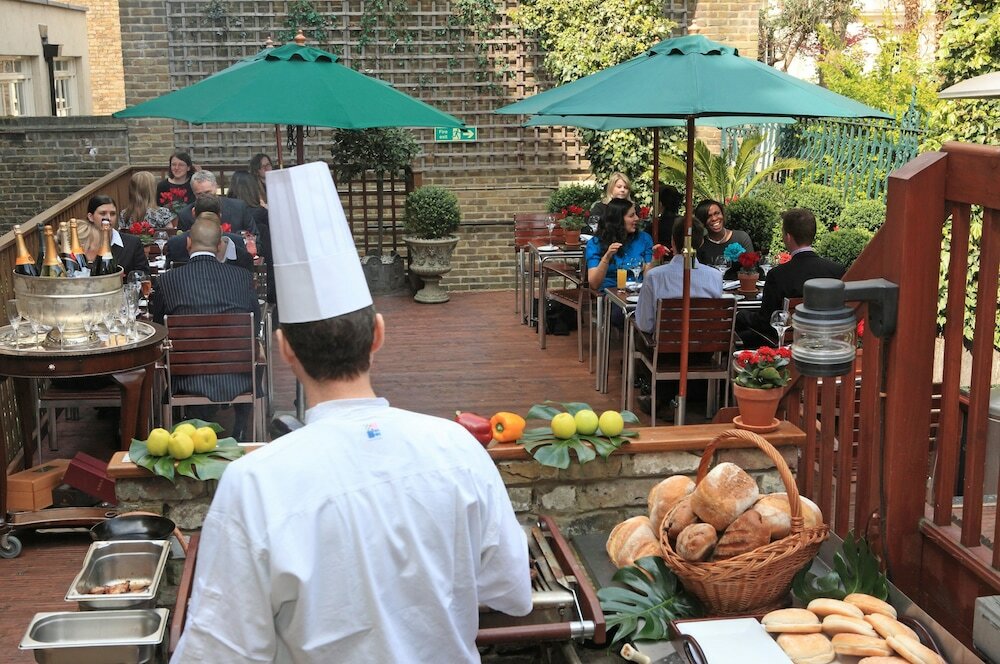 Фото The Montague On The Gardens by Red Carnation Hotel Collection