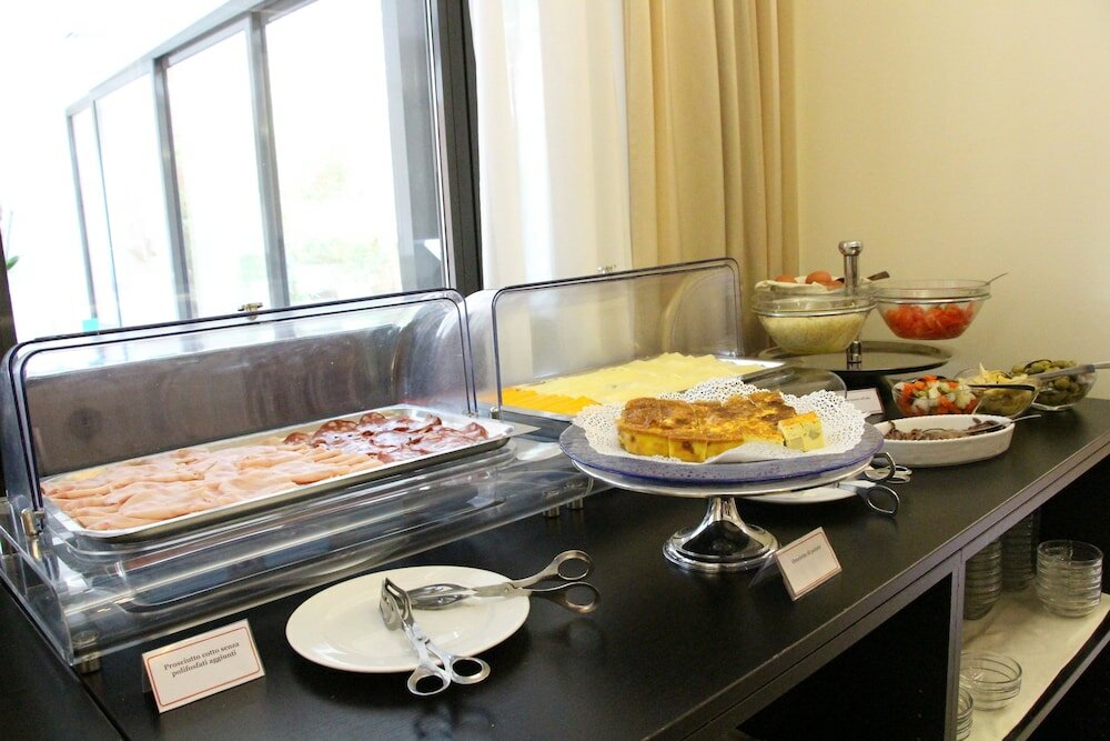 Фото Hotel Executive