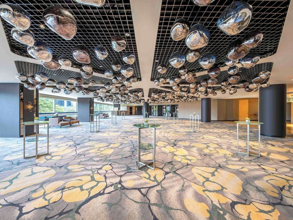 Фото Swissotel The Stamford, Singapore