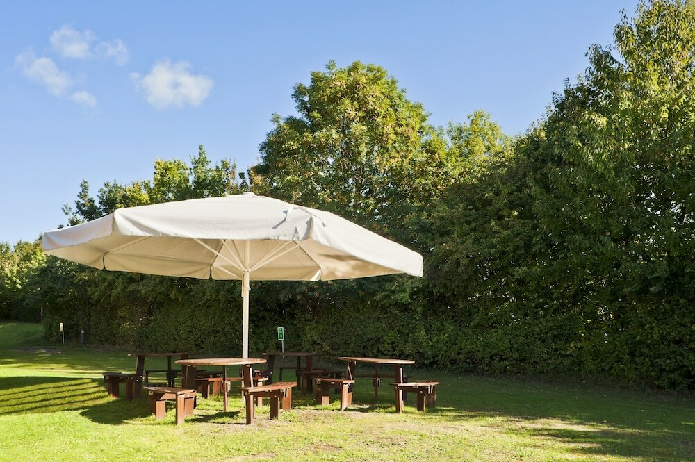 Фото Holiday Inn Express Taunton East, an Ihg Hotel