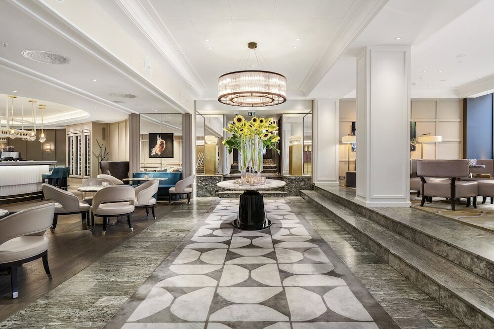 Фото Continental