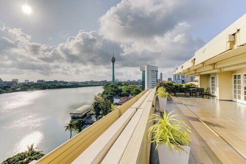 Внешний вид отеля Cinnamon Lakeside Colombo в Коломбо, фото 3