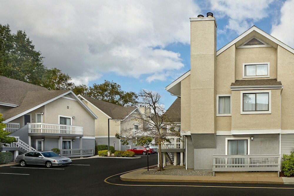 Фото New Haven Village Suites