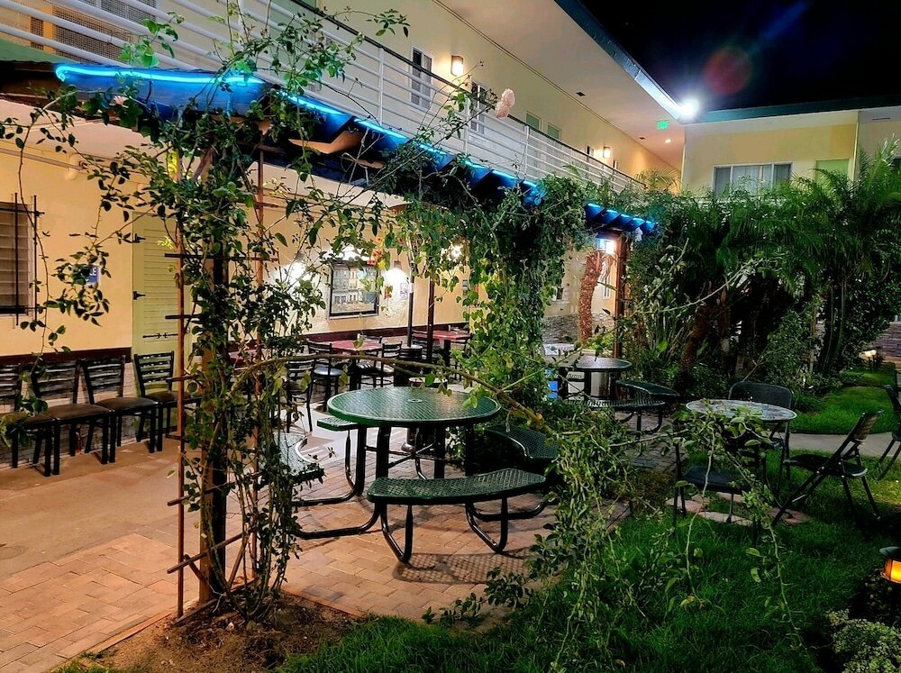 Фото Quality Inn & Suites Anaheim At The Park