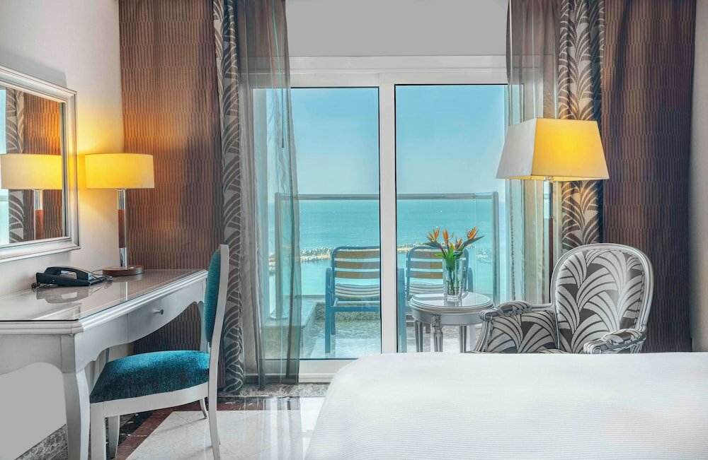 Фото Hilton Alexandria Corniche