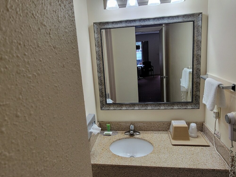 Фото Twin Star Lodge