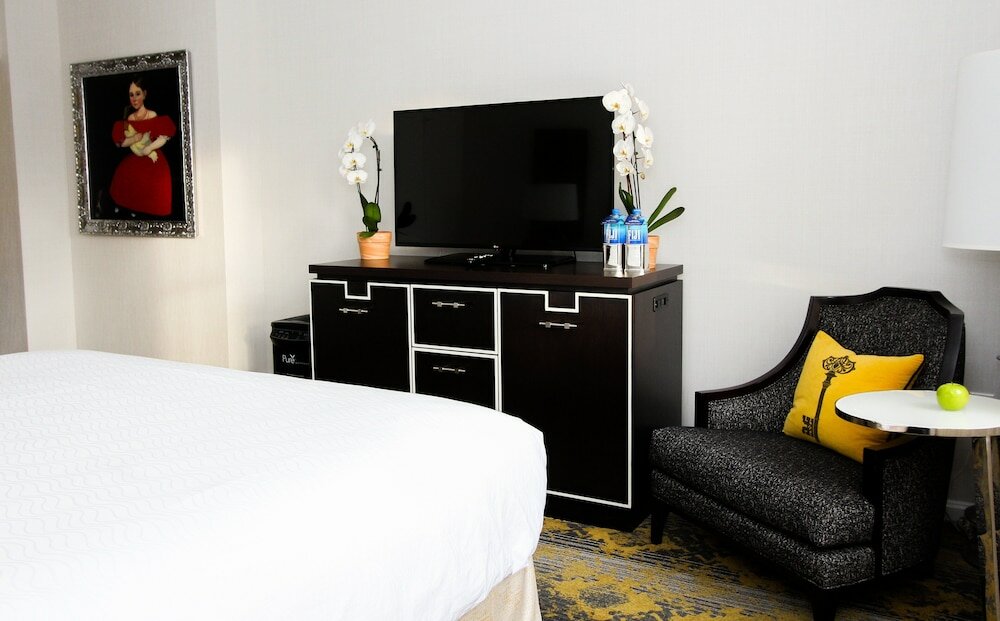 Фото Churchill Hotel