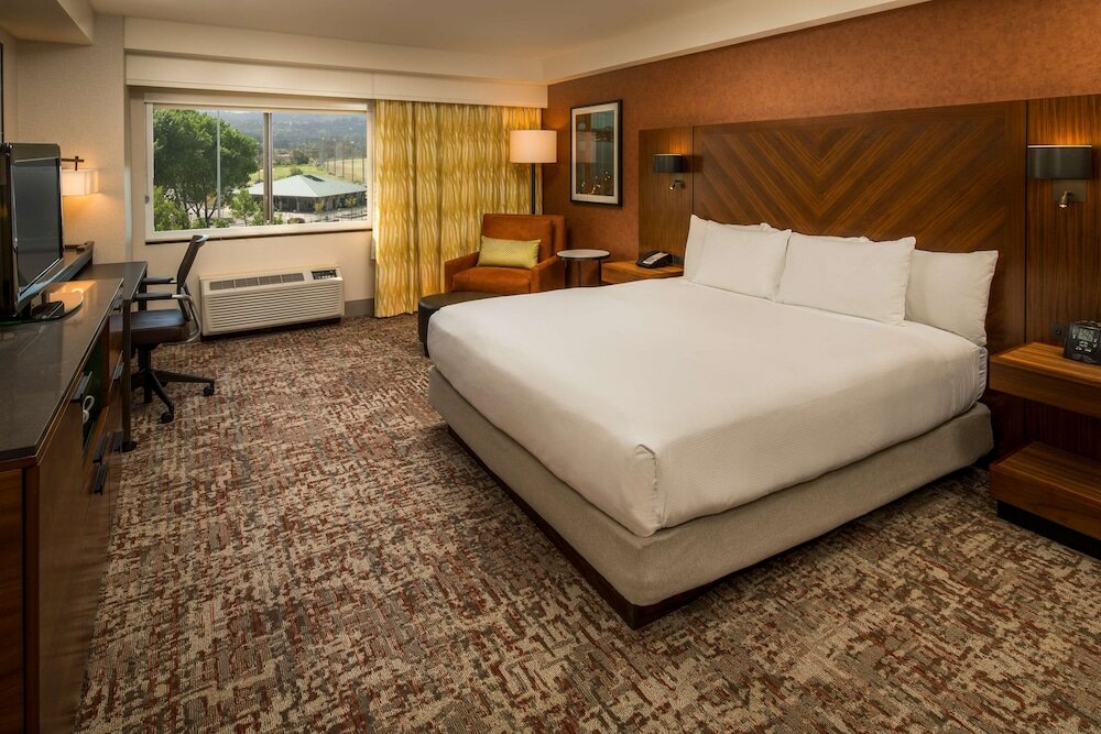 Фото DoubleTree by Hilton San Francisco Airport