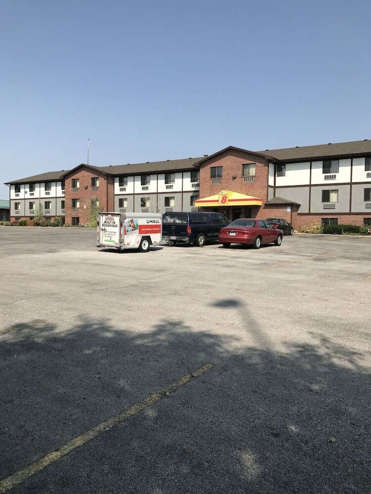 Фото Super 8 by Wyndham Omaha/West Dodge