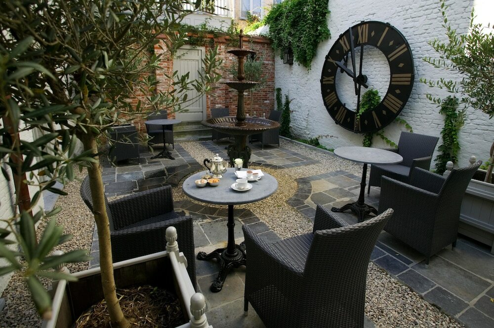 Фото The Pand Hotel