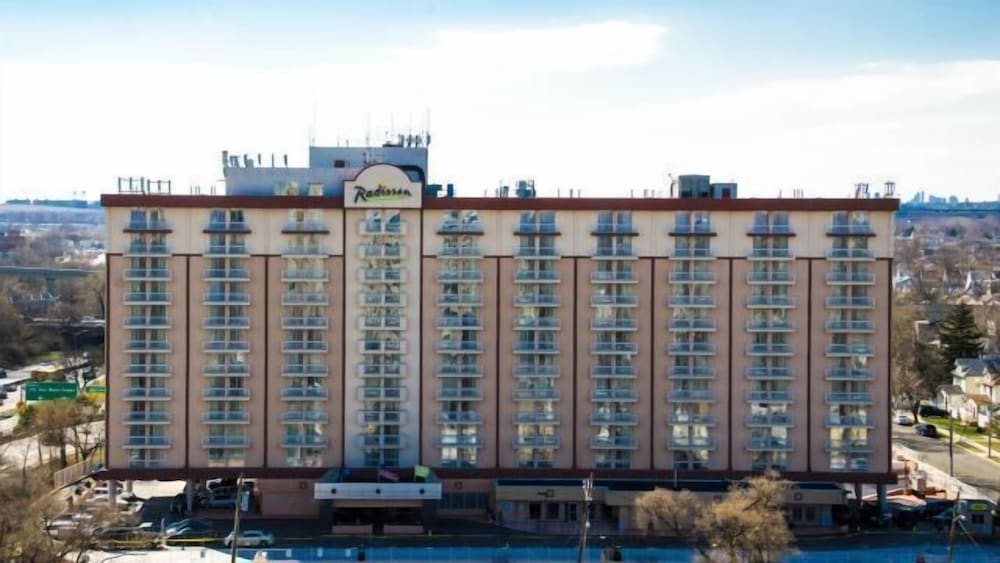 Фото Отель Doubletree by Hilton New York Jfk Airport