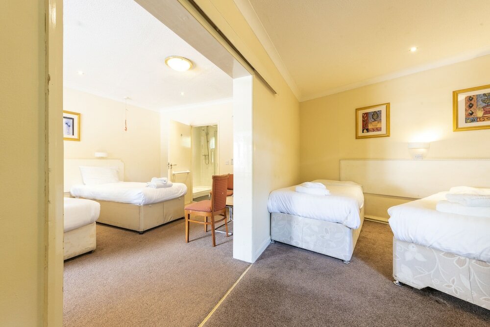 Фото The Dene Hotel