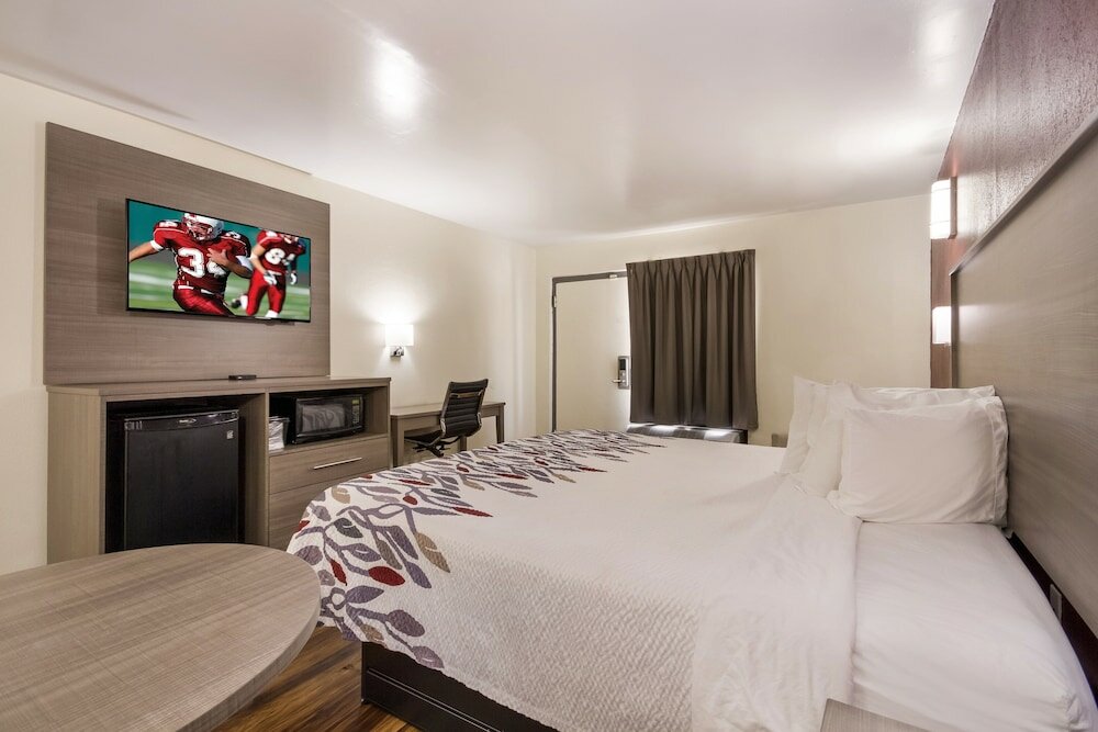 Фото Red Roof Inn Crestview