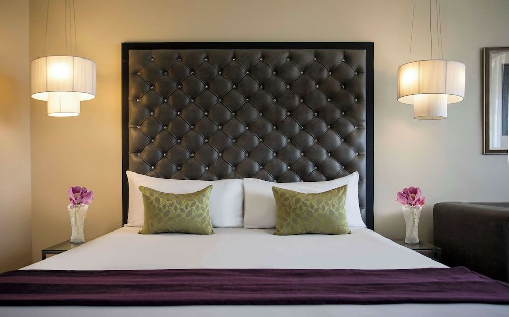 Фото Avani Windhoek Hotel & Casino