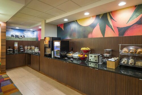 Гостиница Fairfield Inn by Marriott Allentown Bethlehem/Lehigh Airport в Аллентауне