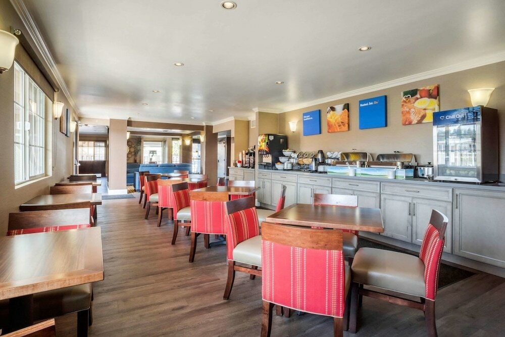 Фото Comfort Inn Castro Valley