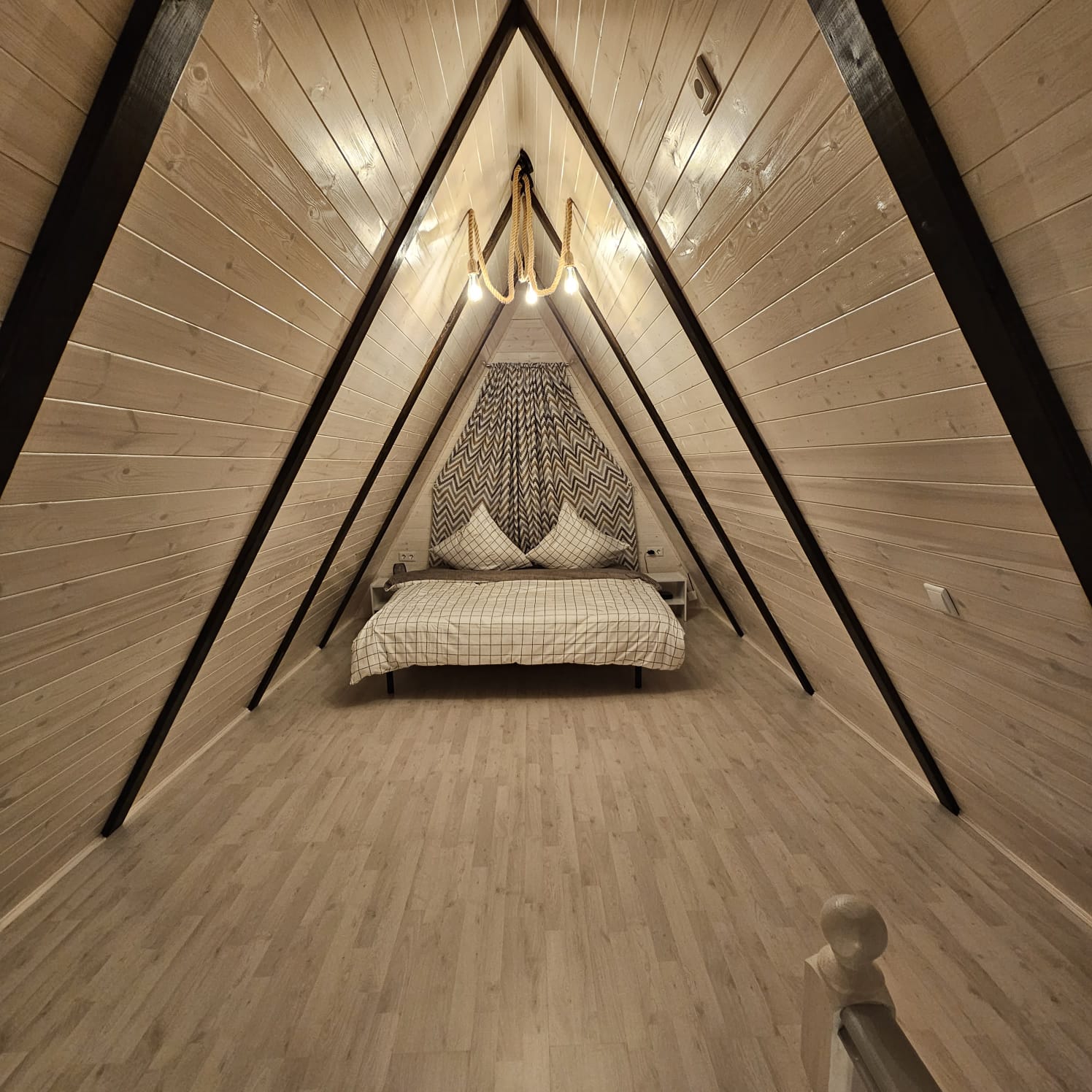 Фото A-Frame Синильга