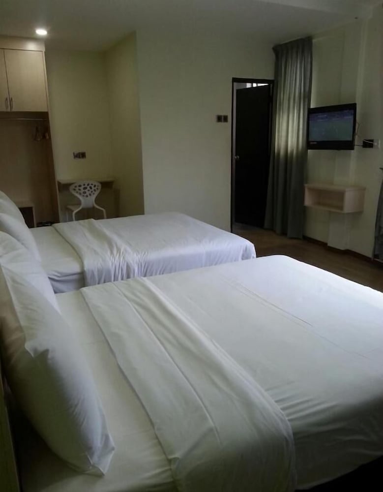 Фото Merlin Hotel