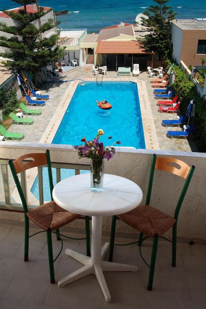 Фото Haris Apartments