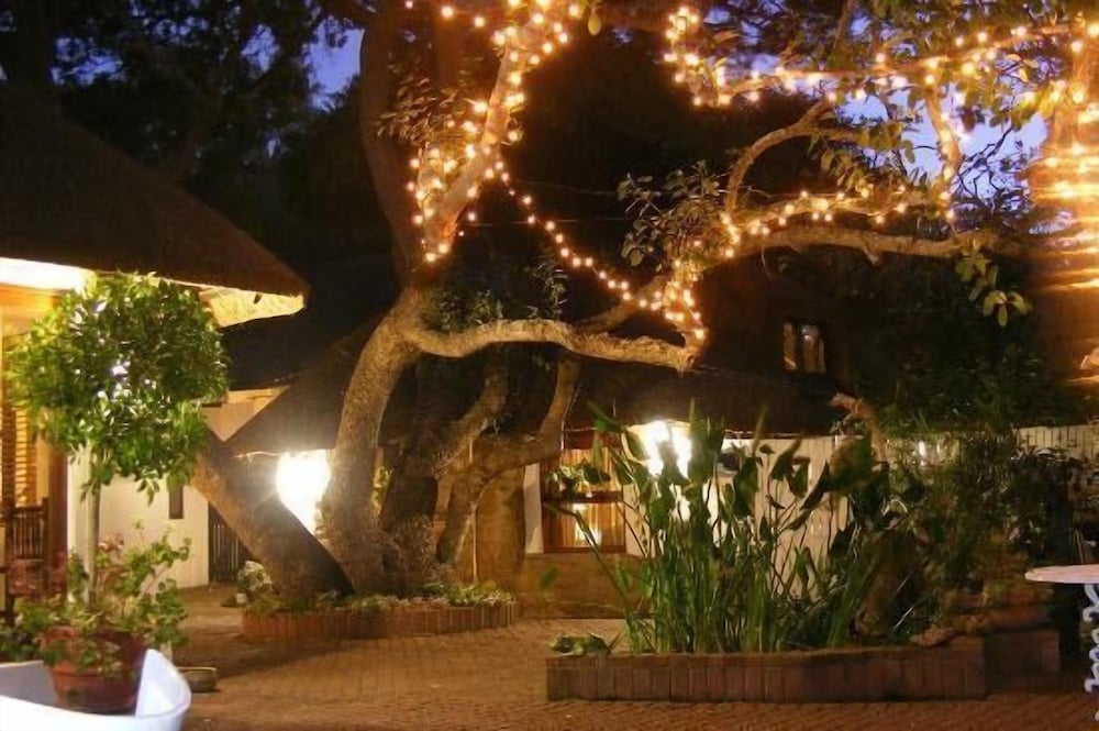 Фото Moontide Guest Lodge