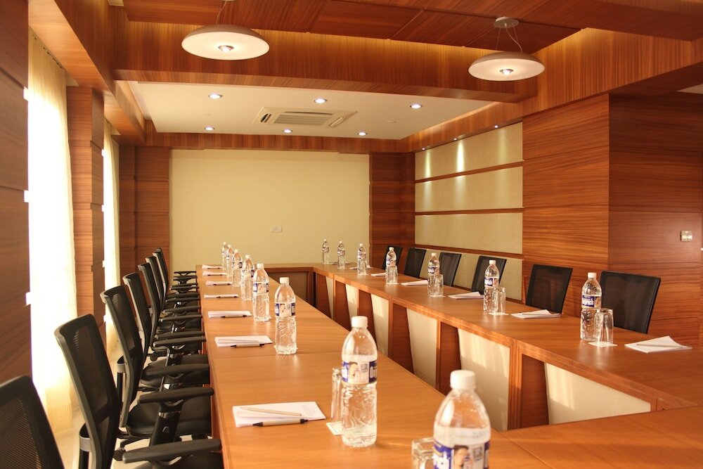 Фото Pristine Residency