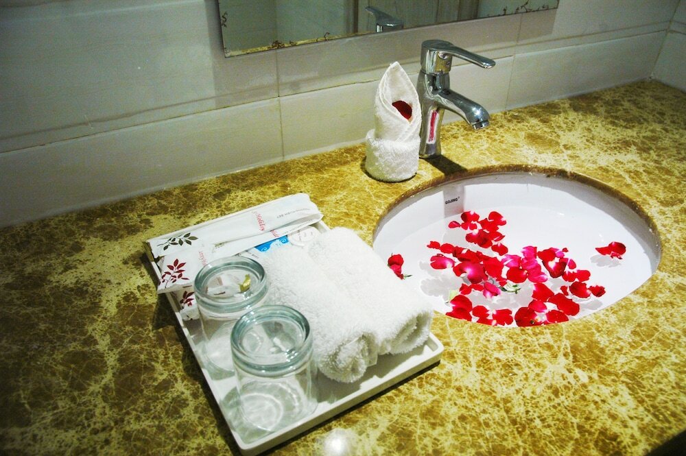 Фото Sunny Holiday Hotel