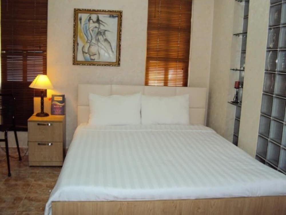 Фото Huong Trinh Hotel