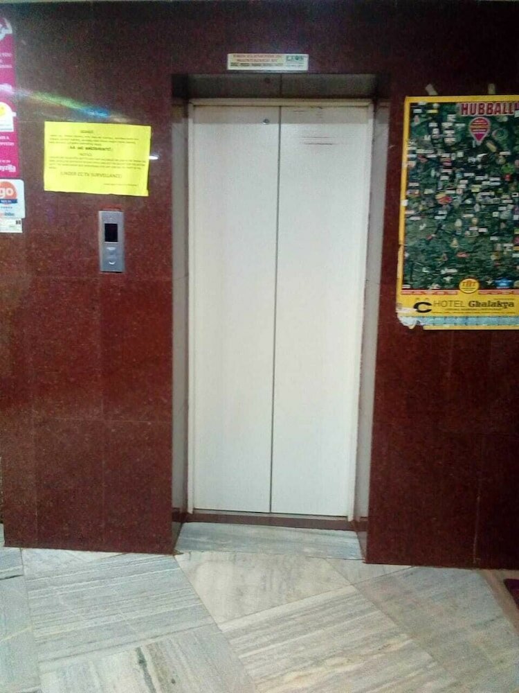 Фото IROOMZ Chalukya Residency