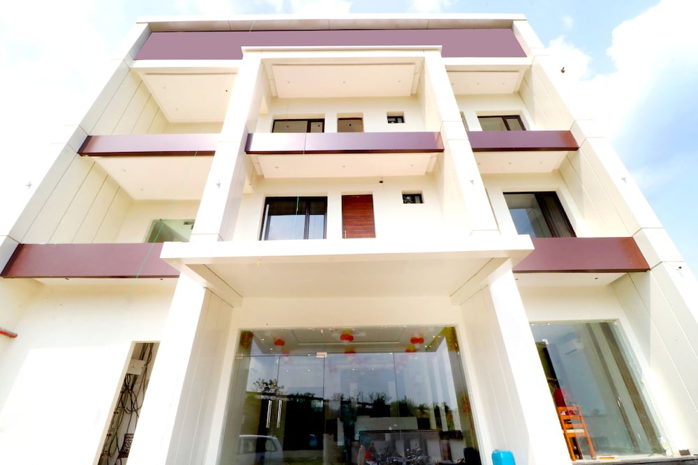 Фото отеля 2