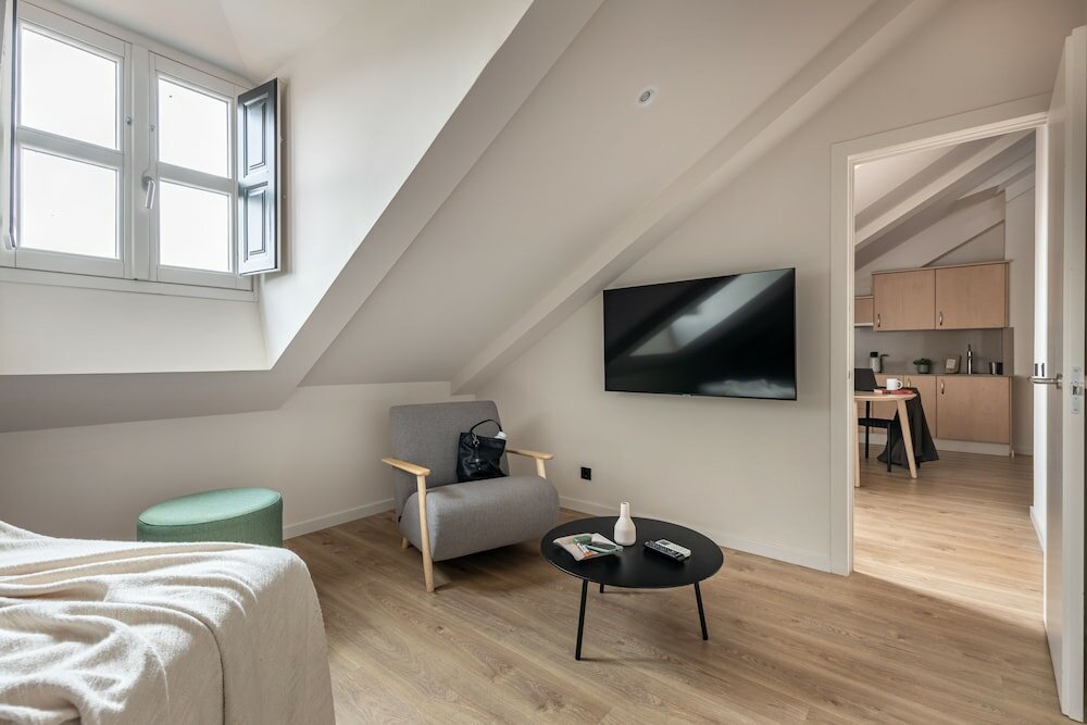 Фото Hotel Room Mate Laura