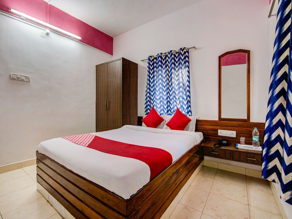 Фото Oyo 35865 Anjum Holiday Home