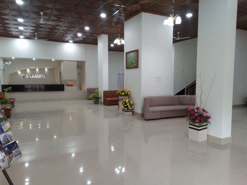 Фото Hotel Saramati