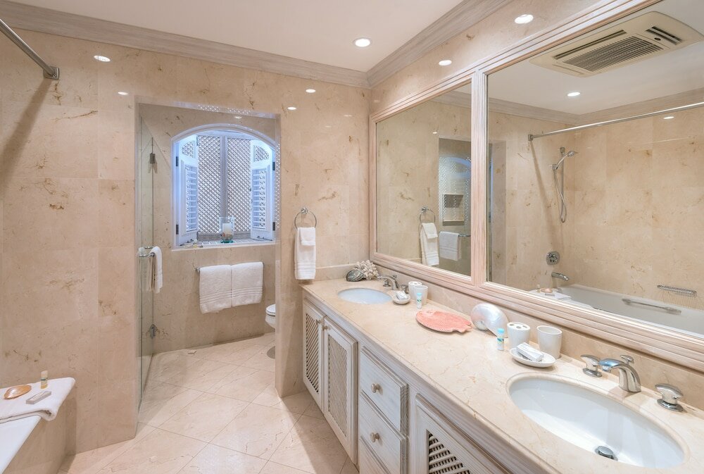 Фото Port St Charles