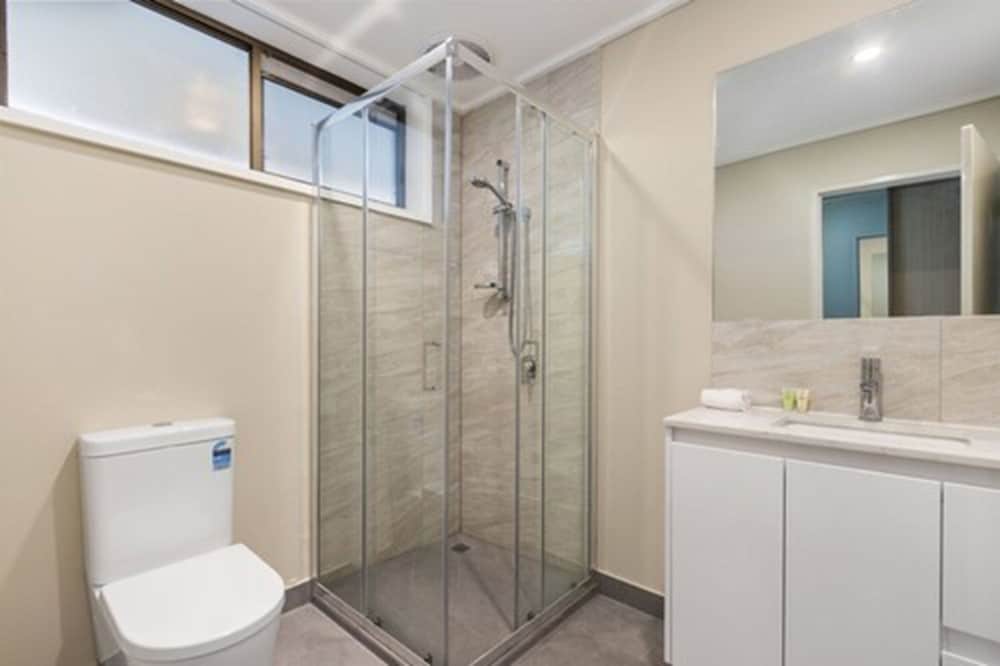 Фото Knox International Hotel & Apartments