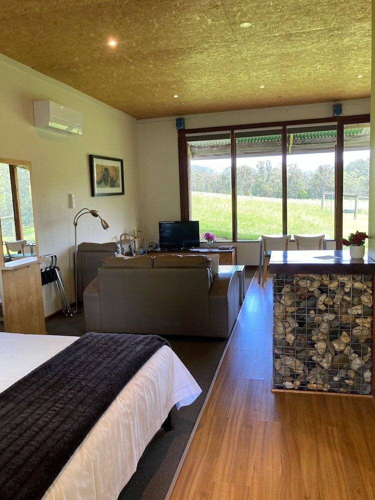 Фото Valley Farm Vineyard Cottages