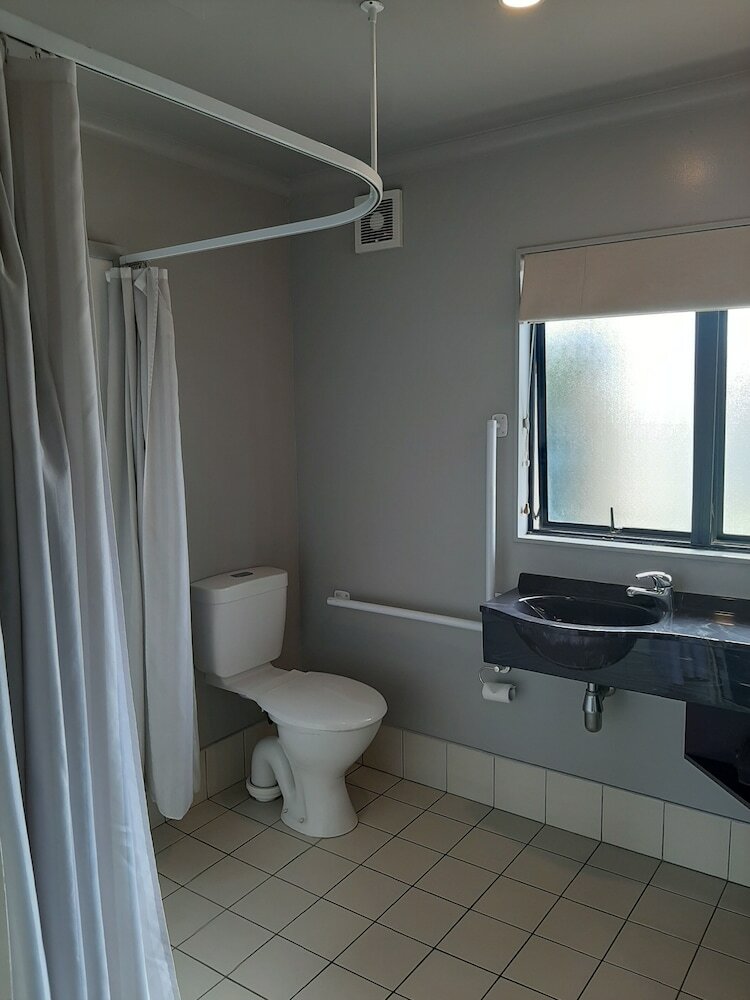 Фото Claremonte Motor Lodge