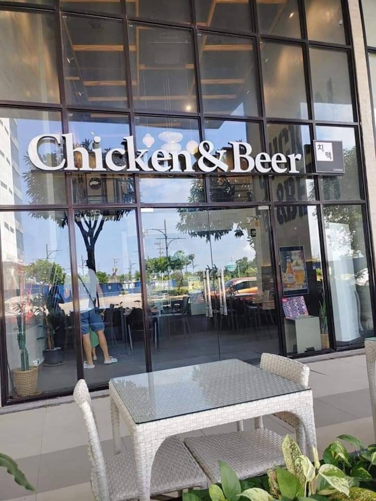 Фото One bedroom Unit at mactan newtown