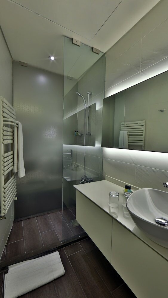 Фото Three O Nine Urban House