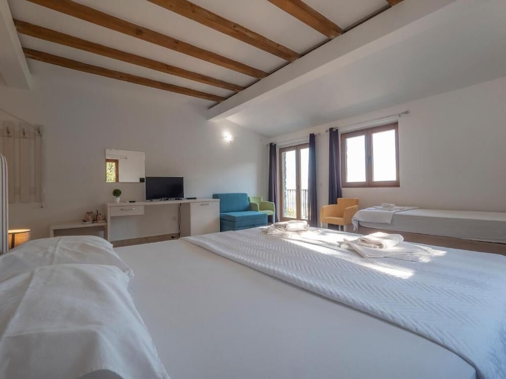 Фото Family Retreat Bozovic