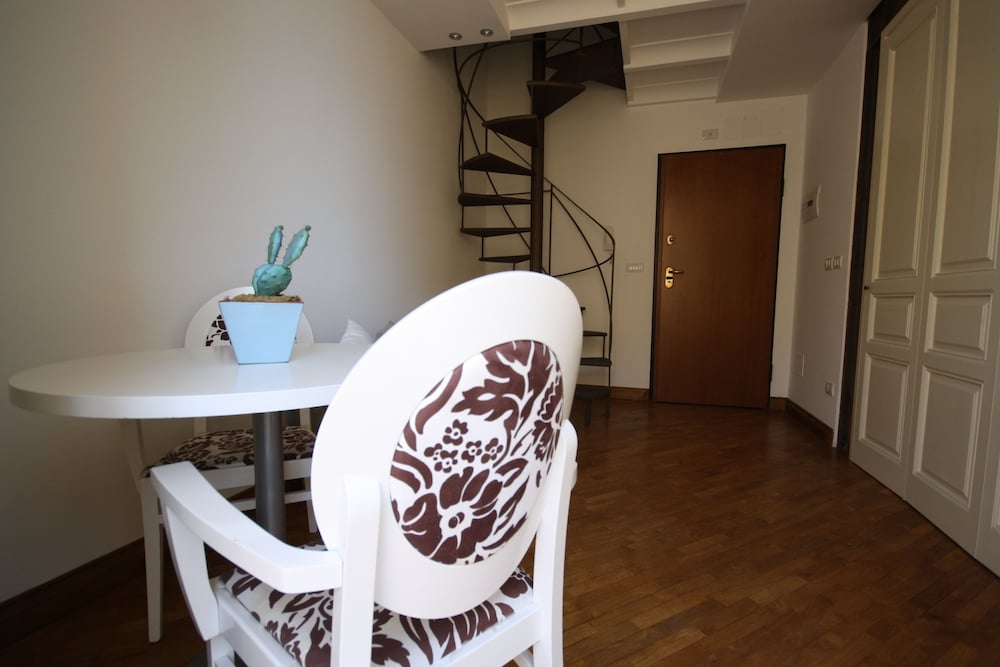 Фото Ferrini Home Piazza Trento